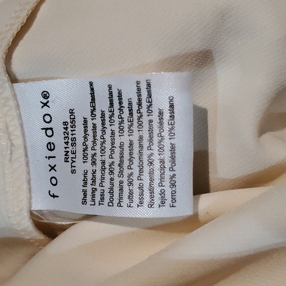 Dress - Picture 6 of 11